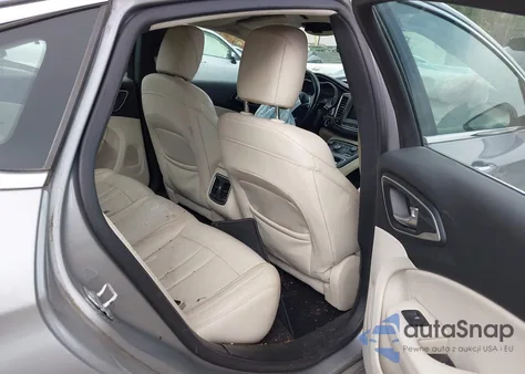 2015 Chrysler 200 C z USA, uszkodzony, nr VIN 1C3CCCCG6FN519911